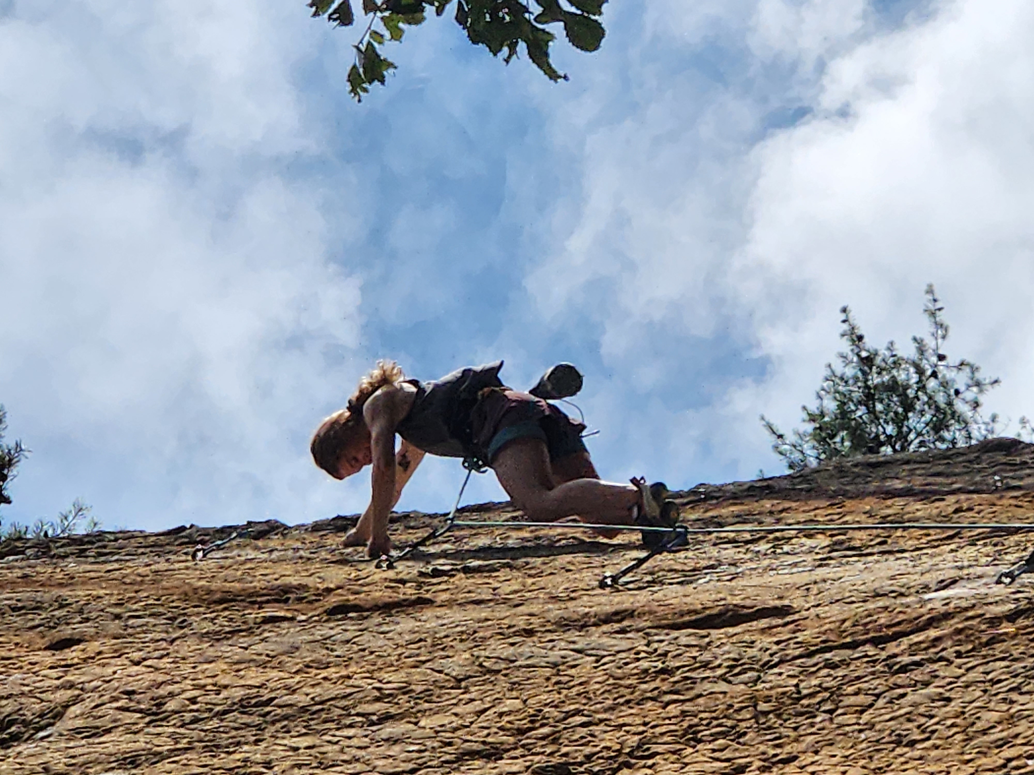 rock climbing)